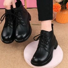 Neue Martin Boots mit runder Spitze 2025