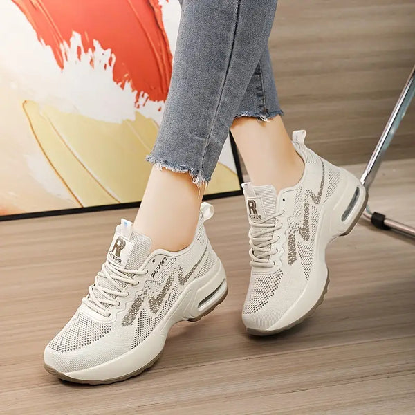 Atmungsaktive Sportschuhe.