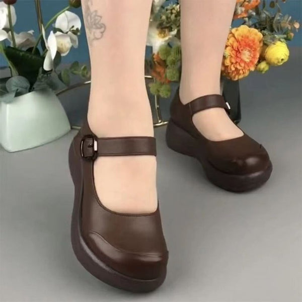 Neue Plateau-Lederschuhe