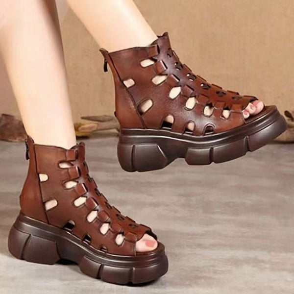 Damen-Sandalen mit Martin-Stiefel-Look