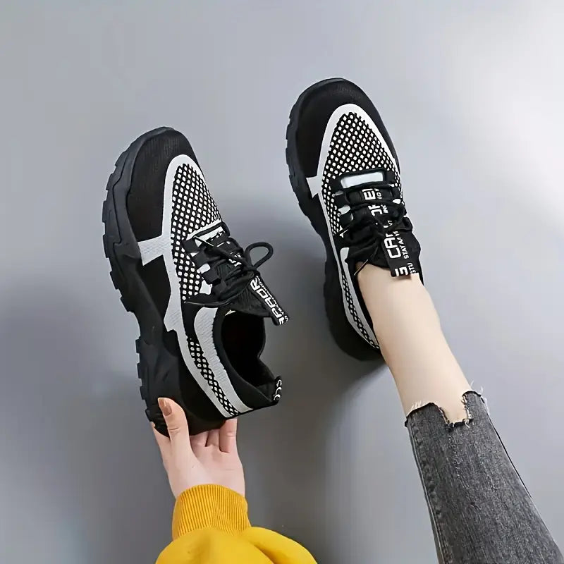 Papa-Schuhe aus Mesh 2025