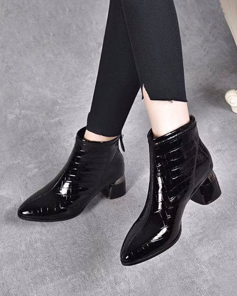 Eckige Stiefeletten
