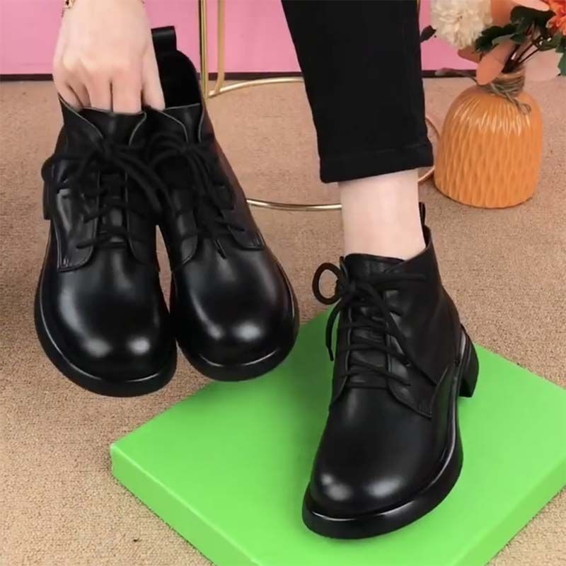 Neue Martin Boots mit runder Spitze 2025