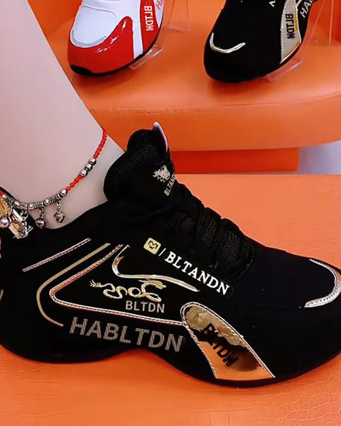 Zapatos deportivos casuales de moda.