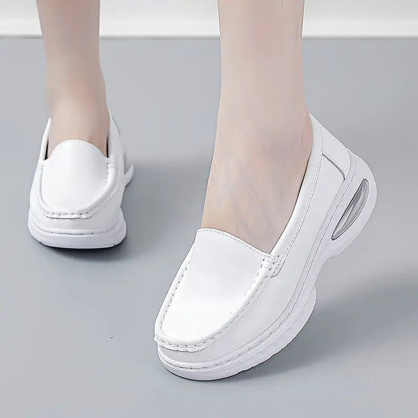 Atmungsaktive Lederschuhe mit Luftpolster.
