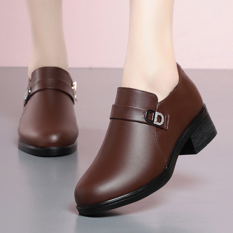 Schuhe für Mütter mittleren und höheren Alters