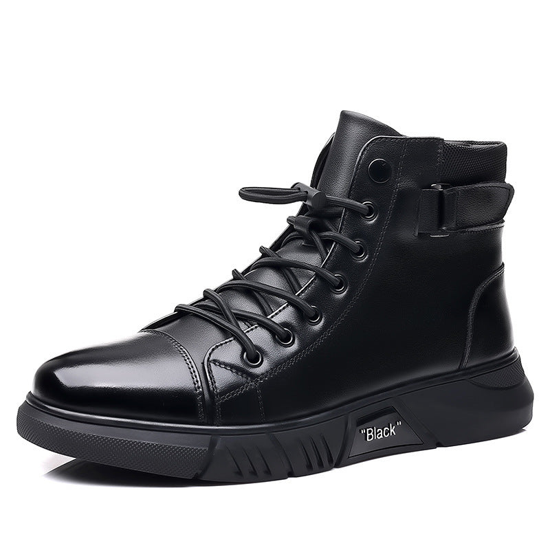 Modische Martin-Stiefel in Übergröße.