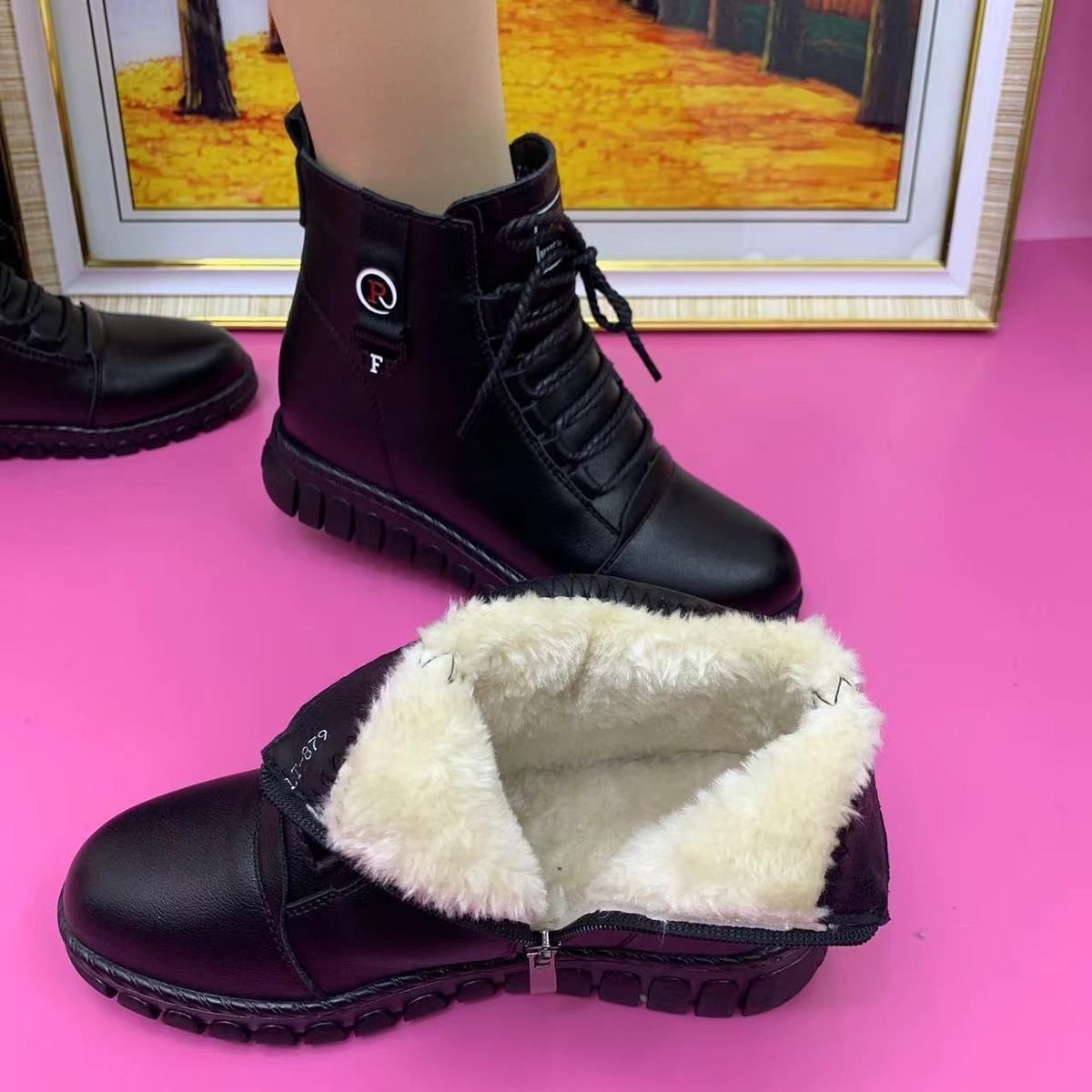 Plüsch-Martinsstiefel (Stiefeletten)