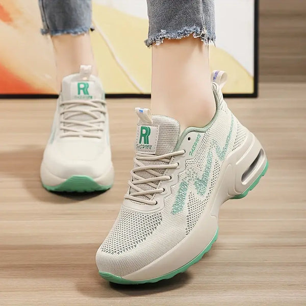 Atmungsaktive Sportschuhe.