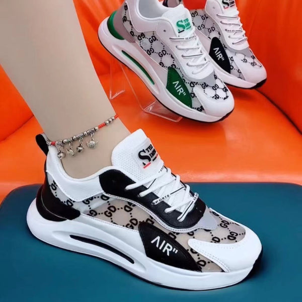 Neue atmungsaktive Sportschuhe