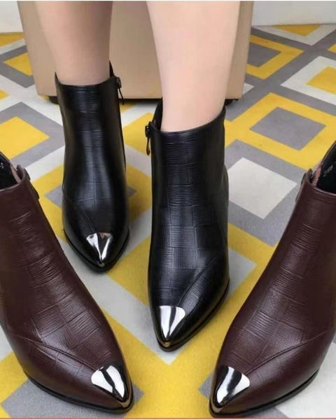 Neue Martin-Stiefel (geprägte Lederstiefel)