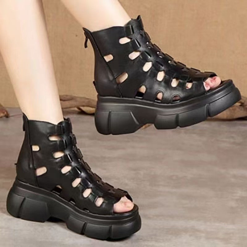 Damen-Sandalen mit Martin-Stiefel-Look