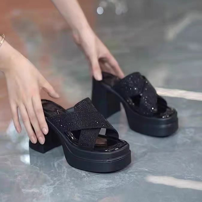 Neue Blockabsatzschuhe 2025