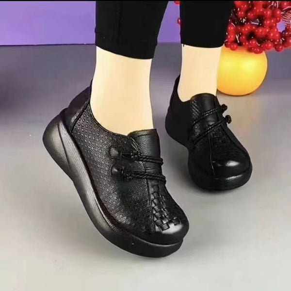 Lederschuhe mit runder Spitze und weicher Sohle