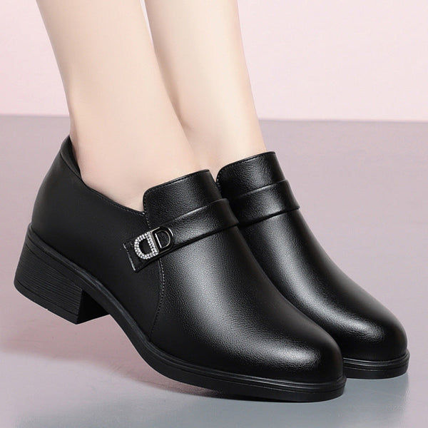 Schuhe für Mütter mittleren und höheren Alters