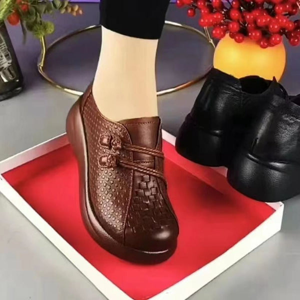 Lederschuhe mit runder Spitze und weicher Sohle