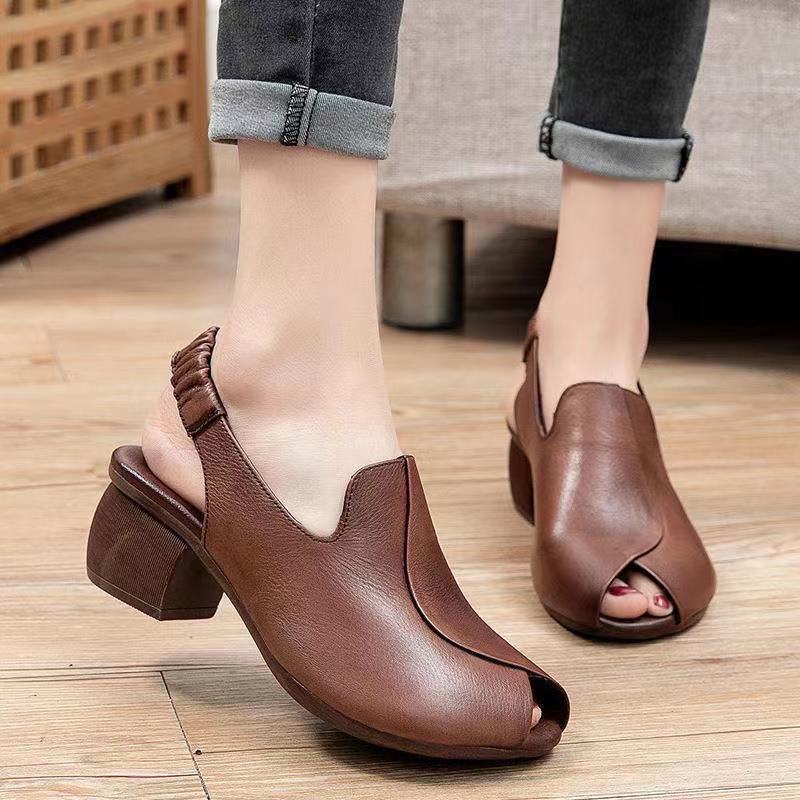 Peep-Toe Sandalen