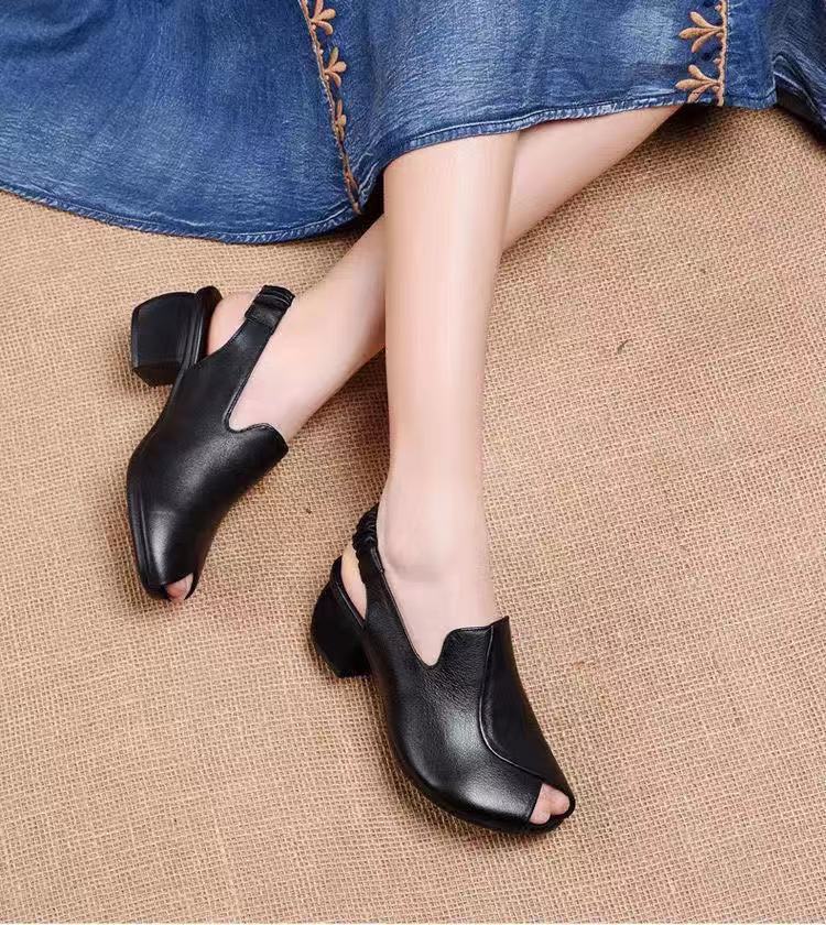 Peep-Toe Sandalen