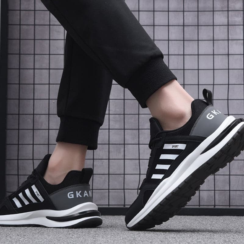 Atmungsaktive Herren-Freizeitschuhe aus Mesh