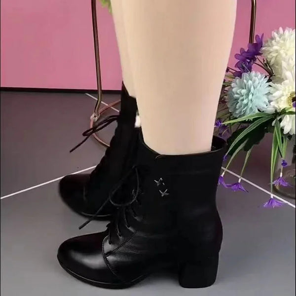 botas con tacon grueso y puntera en punta 