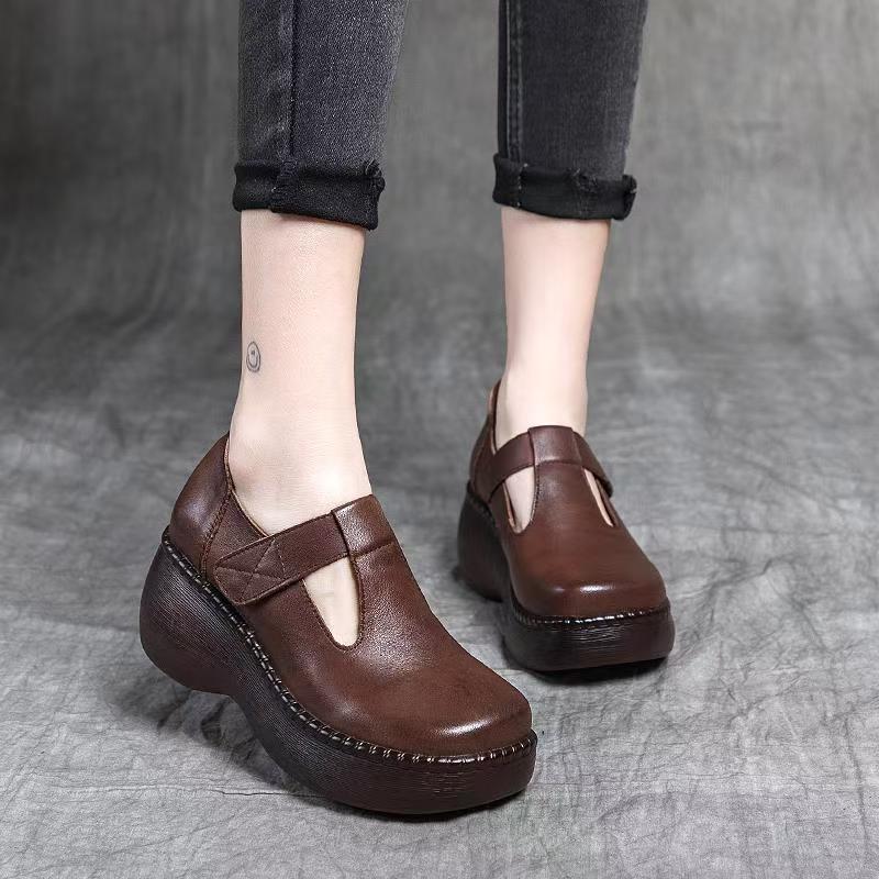 Mocasines retro de punta redonda