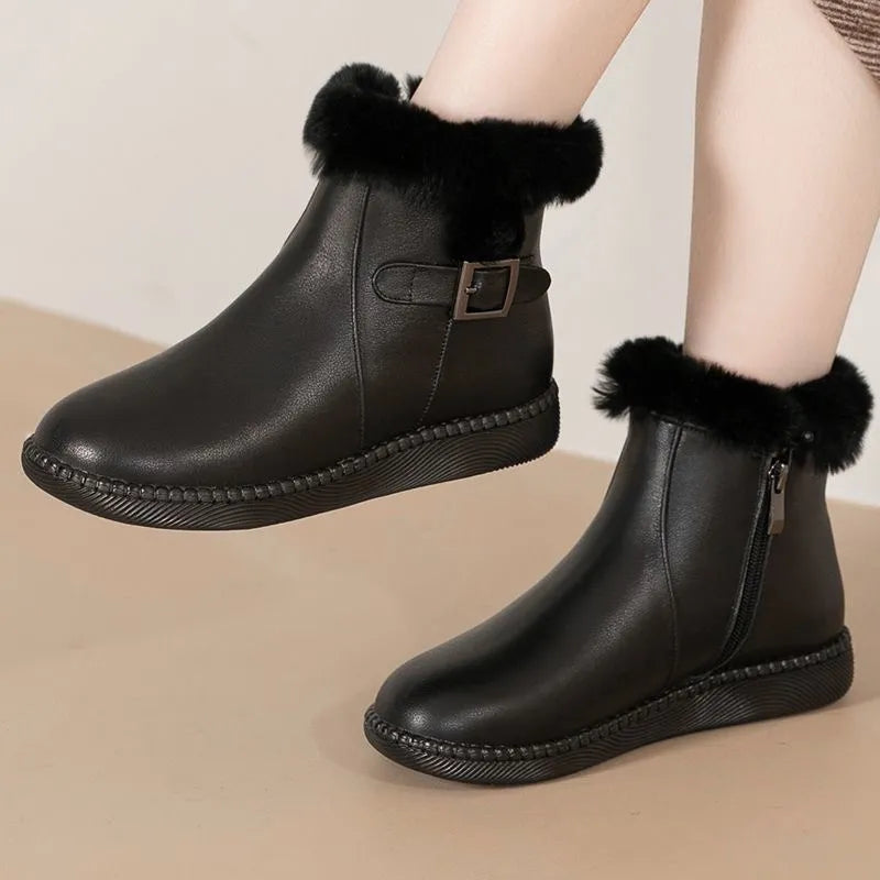 Lammfellstiefel mit weicher Laufsohle aus echtem Leder