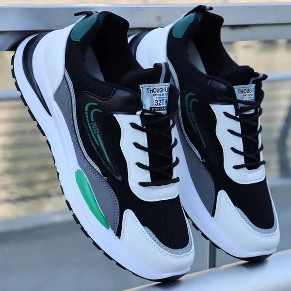 Atmungsaktive Sportschuhe aus Mesh