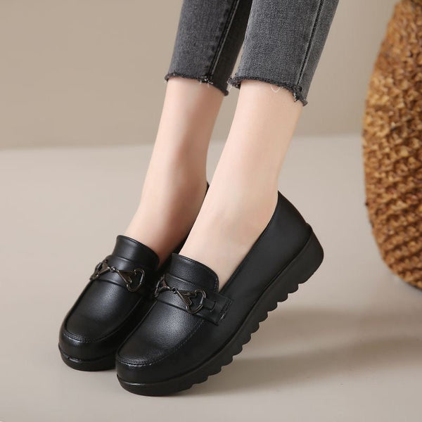 Rutschfeste weich besohlte Schuhe aus echtem Leder