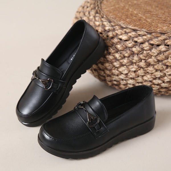 Rutschfeste weich besohlte Schuhe aus echtem Leder