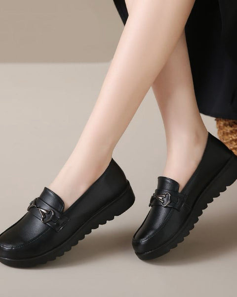 Rutschfeste weich besohlte Schuhe aus echtem Leder