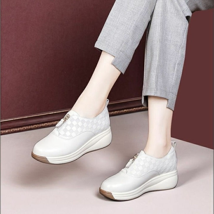 2025 Zapatos de piel a cuadros con suela blanda 