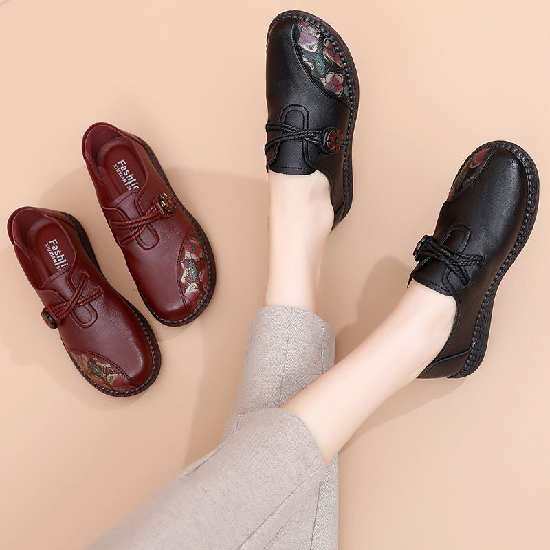 2025 Zapatos de piel de vacío con suela blanda 