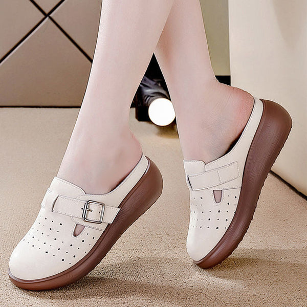 Weiche Lederschuhe mit Lochmuster