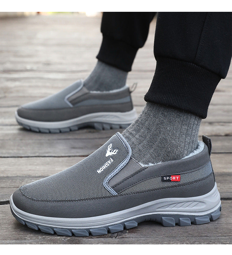 Rutschfeste klobige Wanderschuhe