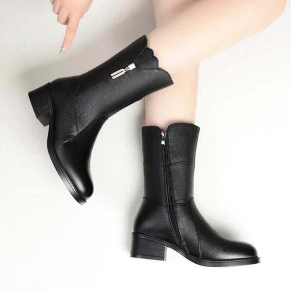 Weiche Lederstiefel mit Blockabsatz