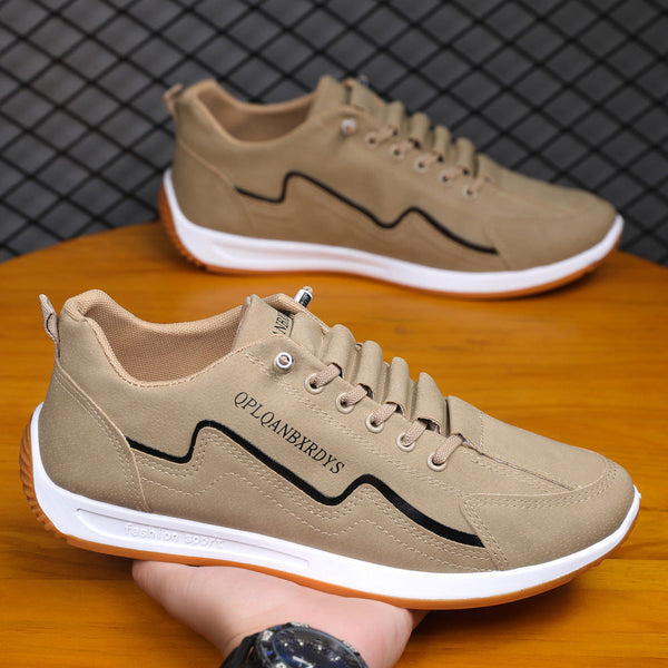 Modische Turnschuhe