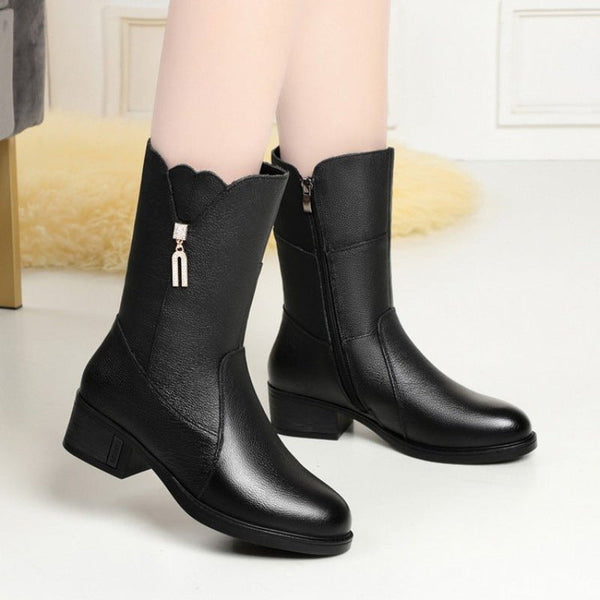 Weiche Lederstiefel mit Blockabsatz