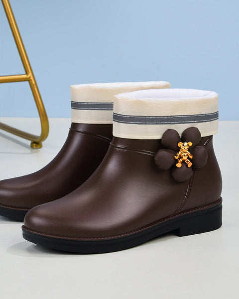 Women's leather shoes with velvet (flower)
