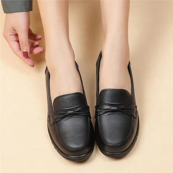 2025 Schuhe aus weichem Leder mit runder Zehenpartie