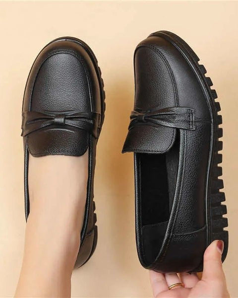 2025 Zapatos de piel con suela blanda y punta redonda 