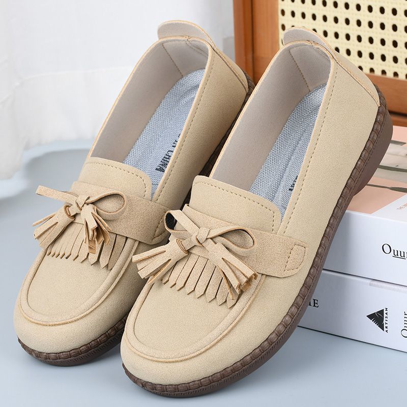Damenschuhe aus Leder (Riemen mit Schleife)