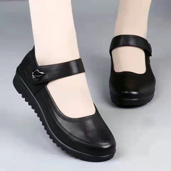 Bequeme Schuhe mit weicher Sohle für Mütter im Frühling und Herbst