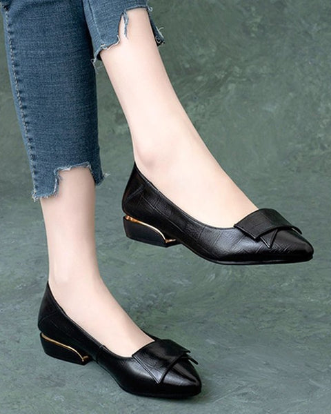 Damenschuhe mit kurzem Absatz 2025