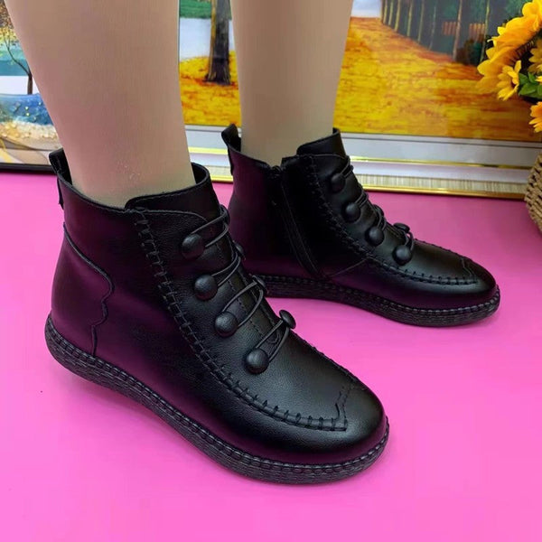 Lederstiefel mit Knöpfen