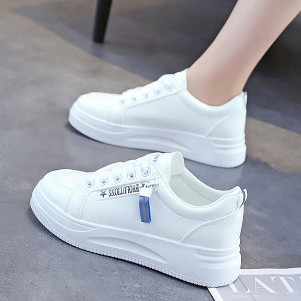 Flat casual shoes