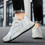 Hochwertige Lederschuhe für Reisen.