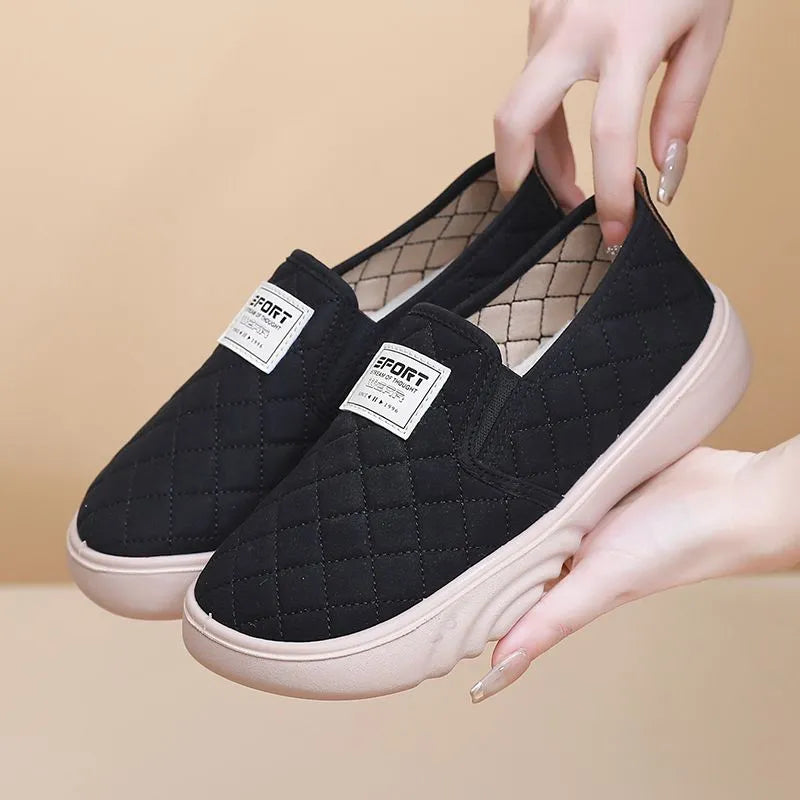 Stylische Plateauschuhe