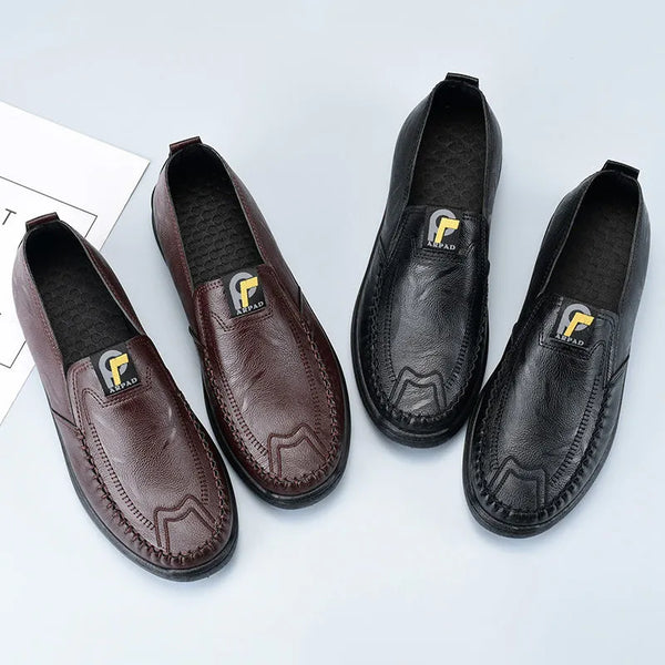 Modische Herren-Lederschuhe 2025