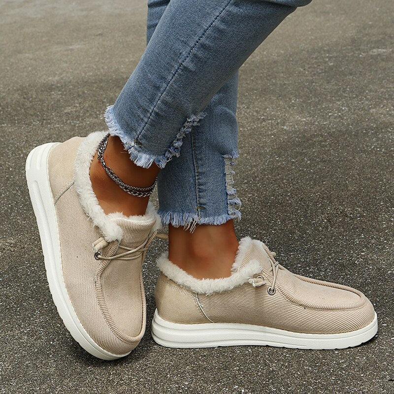 Schuhe gefüttert mit 100 % Wolle.