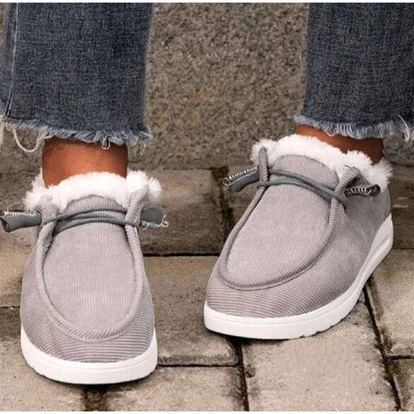 Schuhe gefüttert mit 100 % Wolle.